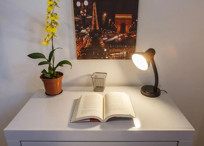 Apartamento lindo, com quintal, na Praça Pôr do Sol